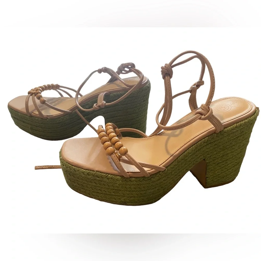 Urban Outfitters Marabelle Beaded Platform Heels NWOB, Tan/Green, Size 8